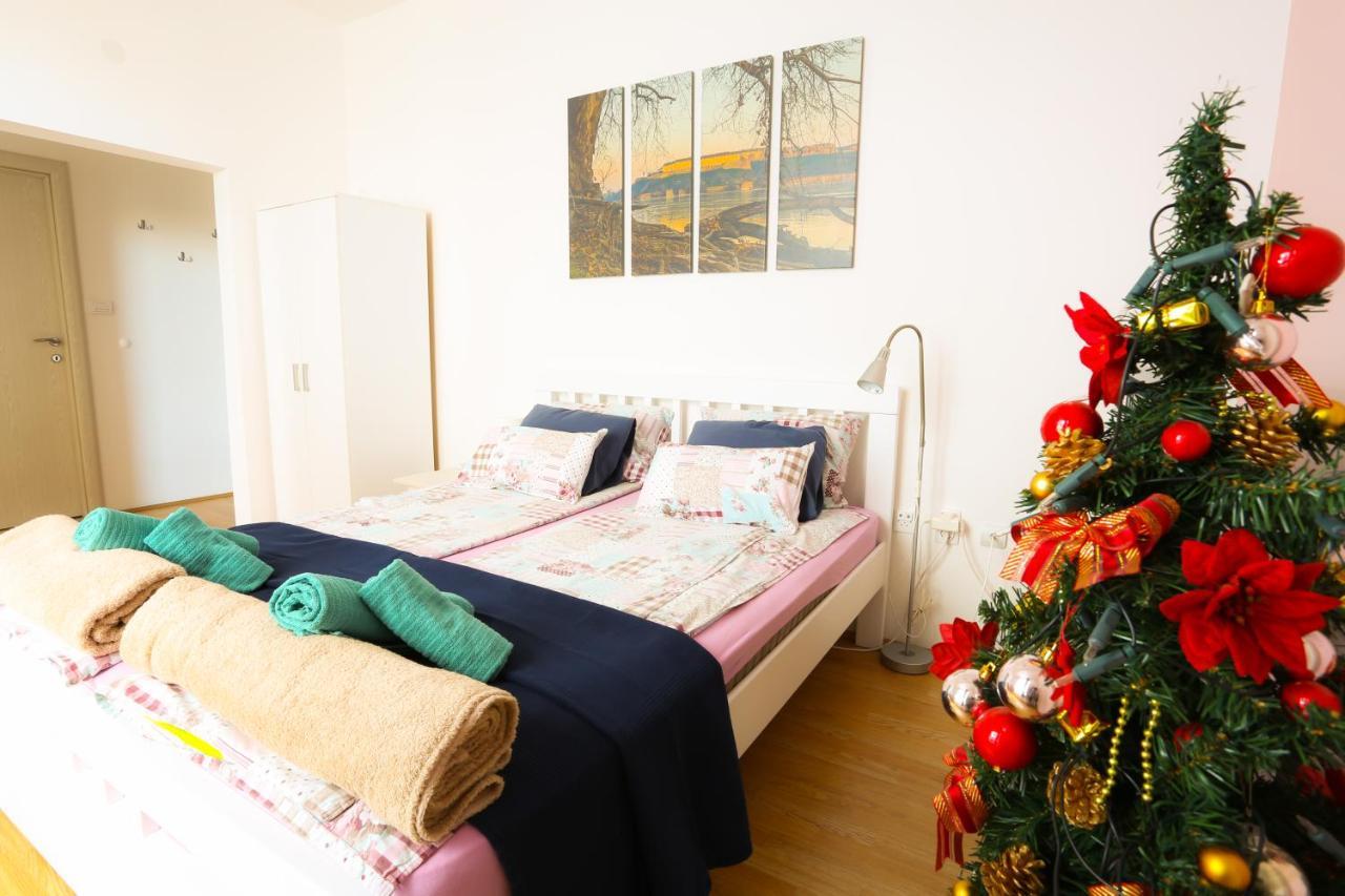 Studio Apartman Ld U Strogom Centru Нови Сад Екстериор снимка
